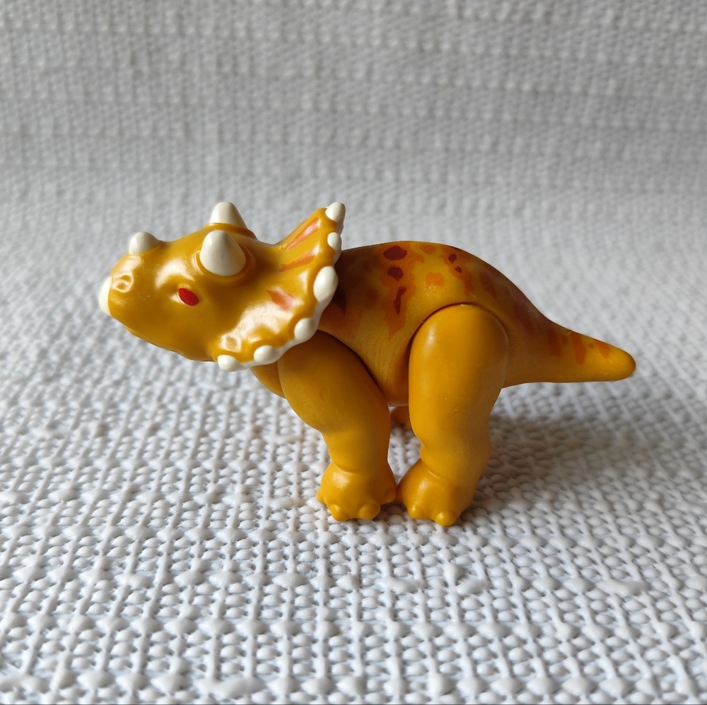 Playmobil Geobra Dinosaur TRICERATOPS 2007 action figure toy